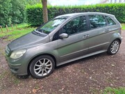 Mercedes-Benz B-klasse - 200 bak defect