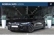 BMW i4 - eDrive35 High Executive M Sport / Achteruitrijcame