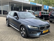 Volvo V60 Cross Country - 2.0 B5 AWD Pro Panorama dak Keyless On call