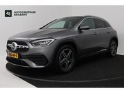 Mercedes-Benz GLA-Klasse - 250 e Progressive (SFEERVERLICHTING, STOELVERWARMING, NAVIGA
