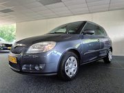 Skoda Fabia - 1.2-12V Tour | Cruise | Climate | Trekhaak | Nette staat |