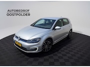 Volkswagen Golf - 1.4 TSI GTE Connected Series