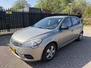 Kia Ceed - cee'd 1.4 CVVT X-pect 5 Drs