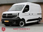 Renault Master - T35 2.0 dCi 130 L2H2 Advance 2 x schuifdeur / Trekhaak / Nav