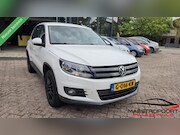 Volkswagen Tiguan - 1.4 TSI Comfort&Design 4Motion