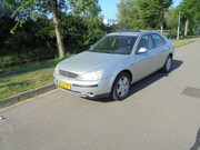 Ford Mondeo - 2.0-16V Ghia