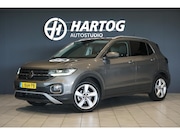 Volkswagen T-Cross - 1.0 TSI Style AUT. + TREKHAAK / DIGITALE COCKPIT / NAVIGATIE