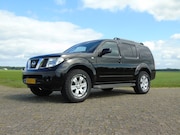 Nissan Pathfinder - 2.5 LE Premium 2.5DCigrijs kenteken
