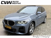 BMW X1 - xDrive25e M-Sport | Panoramadak | Sportstoelen | Navigatie |
