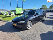 BMW 3-serie - Touring 320i High Executive / Super nette auto / APK maart 2
