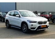 BMW X1 - xDrive20i 192pk High Executive. 1-Eig. Leer, StoelVerw, Clim