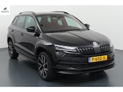 Skoda Karoq - 1.5 TSI ACT Sportline Business Sportief silhouet in Black Ma