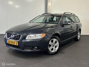 Volvo V70 - 2.0 Limited Edition [ NAP trekhaak leder ]