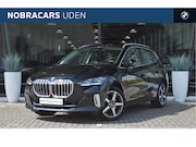 BMW 2-serie Active Tourer - 218i Automaat / Trekhaak / Panoramadak / Sportstoelen / Comf