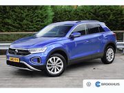 Volkswagen T-Roc - 1.5 150PK TSI Life Business | ACC | PDC V+A | Climate Contro
