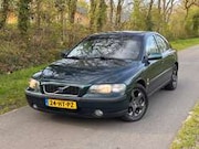 Volvo S60 - 2.4 | Automaat + Cruise Nu € 1500,
