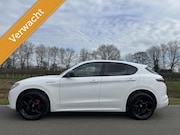 Alfa Romeo Stelvio - 2.0 T Q4 280pk Estrema, Alle opties