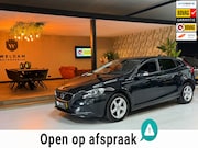 Volvo V40 - 1.6 T2 Momentum|Keyless|Stoelverwarming|Xenon|Cruise|PDC|Rij