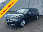 Volkswagen Passat - 1.5 TSI Comfort Business Automaat, Carplay, cruise, wegklapb