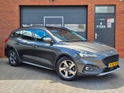 Ford Focus - Wagon 1.0 EcoBoost Active Business Pano Trekhaak Camera LED 
