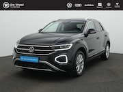 Volkswagen T-Roc - 1.5 TSI 150 pk DSG Style | Trekhaak | Stuur-/stoelverwarming