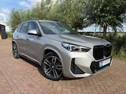 BMW X1 - xDrive25e M Sport Pano Trekhaak Memory HUD H&K 360