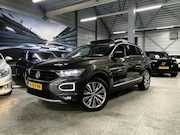 Volkswagen T-Roc - 2.0 TSI 4Motion Sport | Pano | UNIEK | Trekhaak | Leder