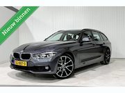 BMW 3-serie - Touring 318i High Executive|CARPLAY|CAMERA|NAVI
