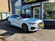 Audi A3 - Sportback 35 TFSI S edition / NAVI / PANODAK / PDC