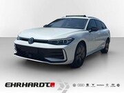Volkswagen Passat - 2.0 TDI DSG 4Motion R-Line DCC AHK*PANO*STHZG*H...