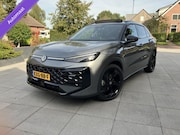 Volkswagen T-Roc - 1.5 eTsi R-Line First Edition Black Style /Hu Display /ElekT