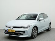 Volkswagen Golf - 1.5 eHybrid Style Edition 204pk DSG | LED | Navigatie | Clim