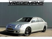 Toyota Avensis - 2.0 VVTi Linea Luna