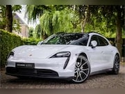 Porsche Taycan - Sport Turismo 4S 93 kWh Panorama 21" Sport Chrono