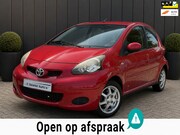 Toyota Aygo - 1.0-12V Aspiration Red Navigator NAVIGATIE AIRCO APK NAP 5 D