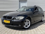 BMW 3-serie - 320i Dynamic Executive