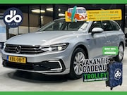 Volkswagen Passat - 1.4 TSI PHEV GTE Business I CAMERA I FULL LED + MATRIX I PDC