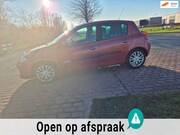 Renault Clio - 1.4-16V Rip Curl