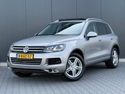 Volkswagen Touareg - 3.0 TSI Hybrid Highline 333PK - Luchtvering - Panoramadak -