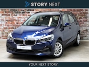 BMW 2-serie Active Tourer - 218i Executive Automaat / Navigatie / Trekhaak / Panoramadak