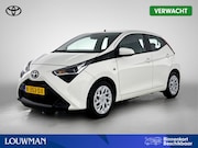 Toyota Aygo - 1.0 VVT-i x-play | BTW voertuig | 1e Eigenaar | NIEUW GELEVE
