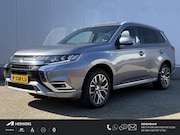 Mitsubishi Outlander - 2.4 PHEV Intense+ / Trekhaak / Schuifdak / Navigatie / Achte