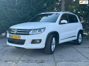 Volkswagen Tiguan - 2.0 TSI DSG 3X R line Pano I Goed onderhouden I Camera