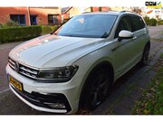 Volkswagen Tiguan - 1.4 TSI ACT Connected Series hele tiguan pano, automaat, met