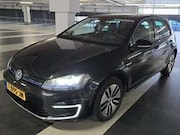 Volkswagen e-Golf - Auto in de Rijkste Versie