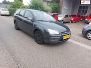Ford Focus - 1.6-16V Ambiente