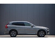 Volvo XC60 - T6 Plug-In Hybrid AWD Core Bright Panorama|Keyless|Google|