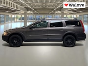 Volvo XC70 - 2.5 T Summum Carplay, Schuifdak, nieuwe banden en distributi