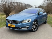 Volvo V60 - 2.4 D6 AWD Plug-In Hybrid Summum Automaat / Schuif-/Kantelda