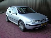 Volkswagen Golf - 1.6-16V Trendline